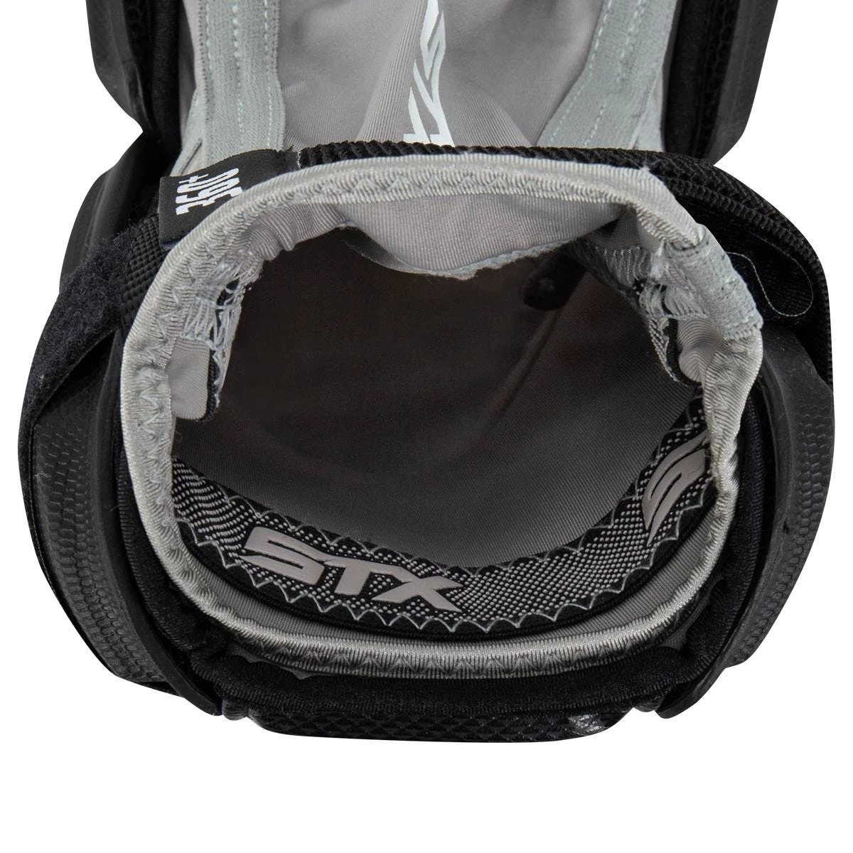 STX Stallion 900 Lacrosse Arm Guard 6 STX Stallion 900 Lacrosse Arm Guard - Image 4